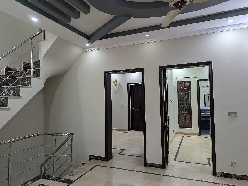 5 Marla Used Vip House Renovated Double Storey Available For Sale In Joher Town Lahore . Near Emporium Mall 10