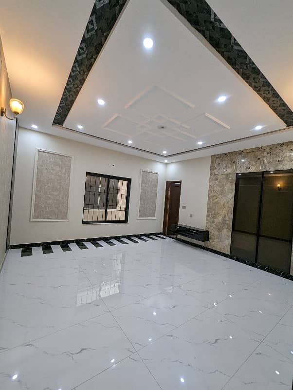 10 Marla Double Storey Pairs House Available For Sale In Architect Society Near UCP University Surrounding Joher Town Lahore 49