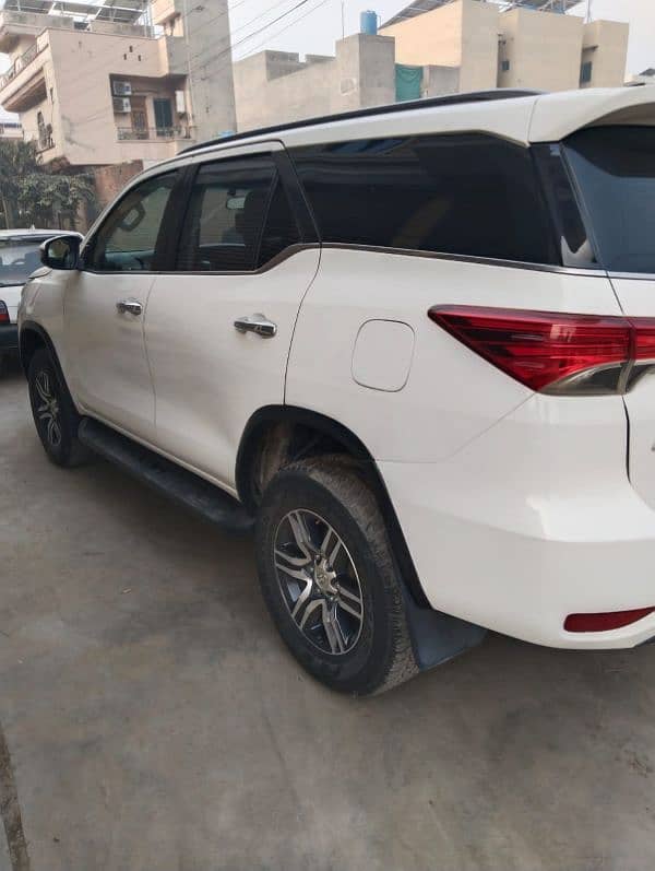 Toyota Fortuner G 2.7 petrol 2021/2023 13