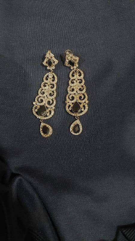 zarcon earings 2