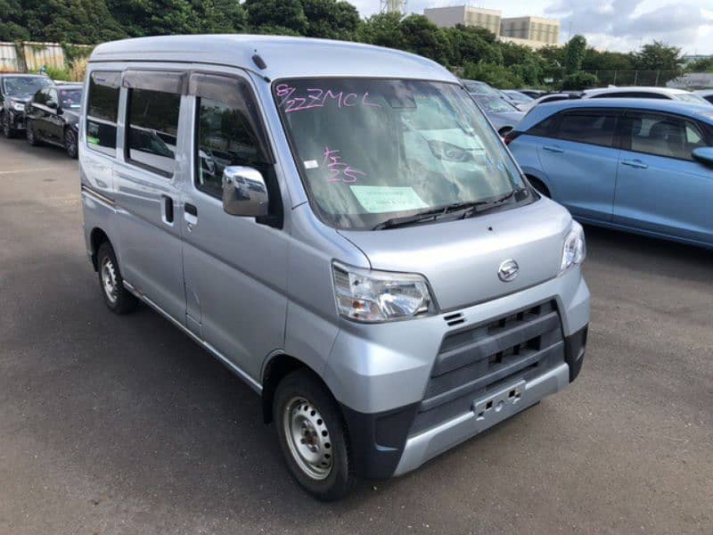 Daihatsu Hijet 2024 6