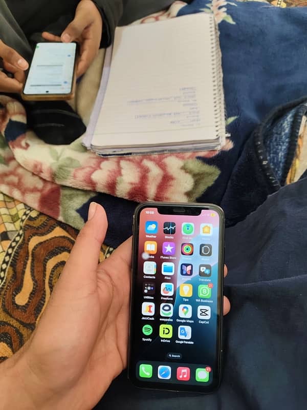 Apple IPhone 11 jv 10