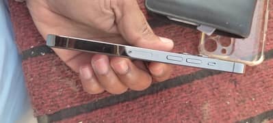 i m seling my prsonal iphone 13pro 10/10 128Gb fectory unlock