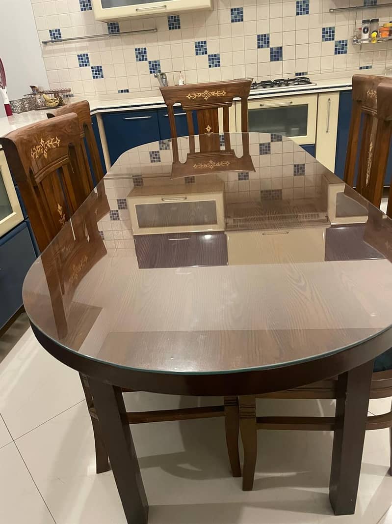 Dining table + 6 Chairs 2