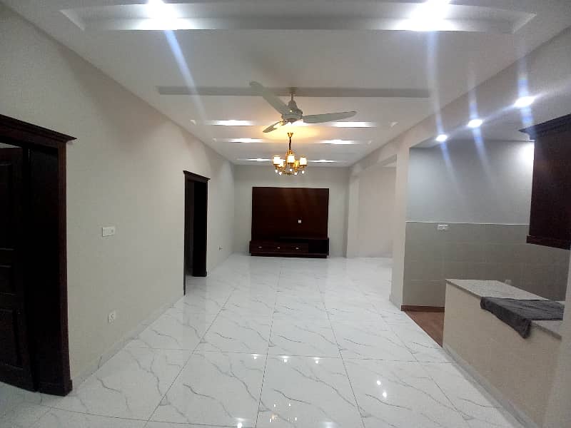 Beautiful Lush Upper Portion For Rent 4