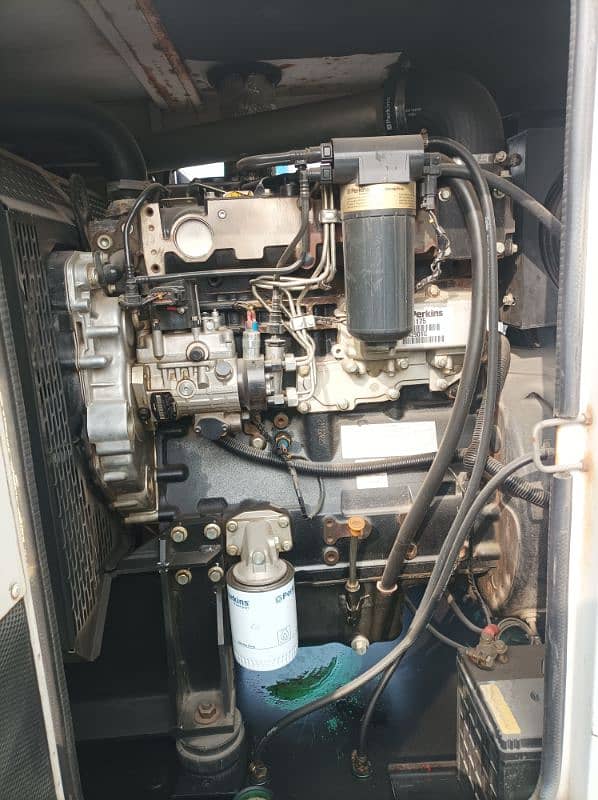 Generator 100 KVA Perkins 4