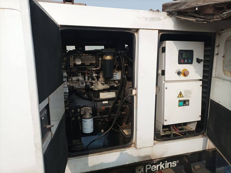 Generator 100 KVA Perkins 5