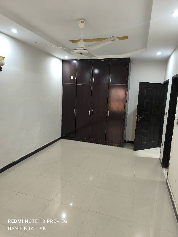 2 bedroom & 2 bathrooms & D tv lounge & kitchen ground portion available for rent in G10 15