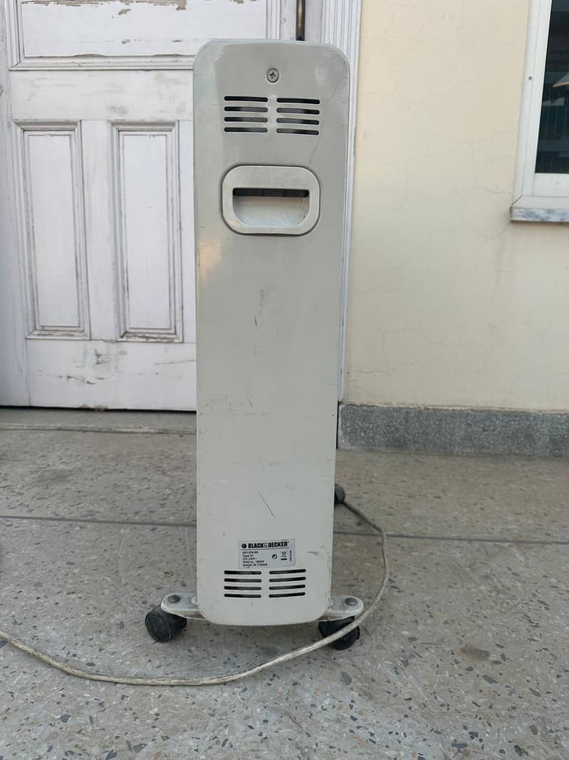 Oil Filled Imported Radiator Heater/ 12 Wings/ 220v 3