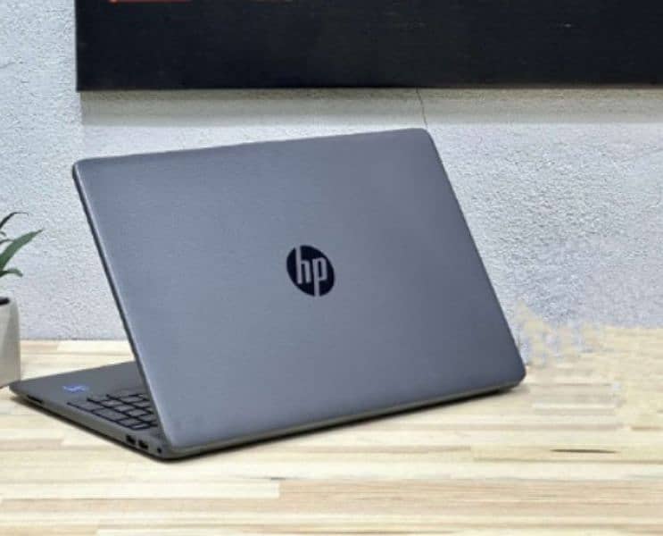 HP Core i7 8th Generation - 15.6 Numpad Display (Ram 8GB + SSD 256GB) 0