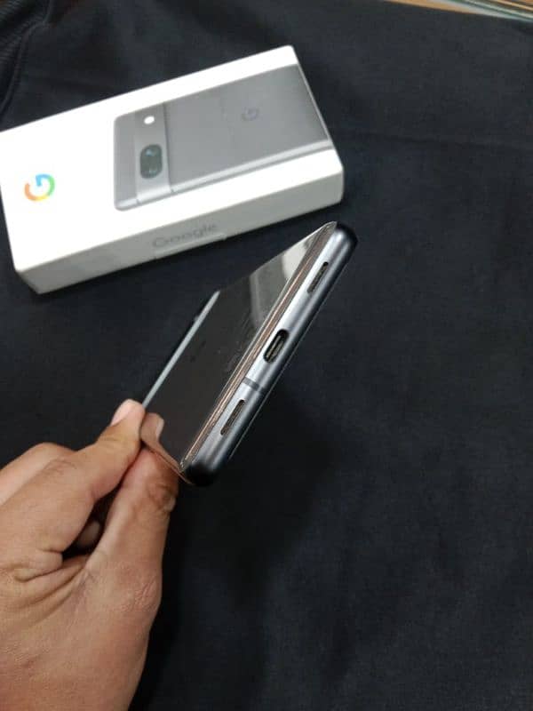 Google Pixel 7a for Sale – Like New Condition 8