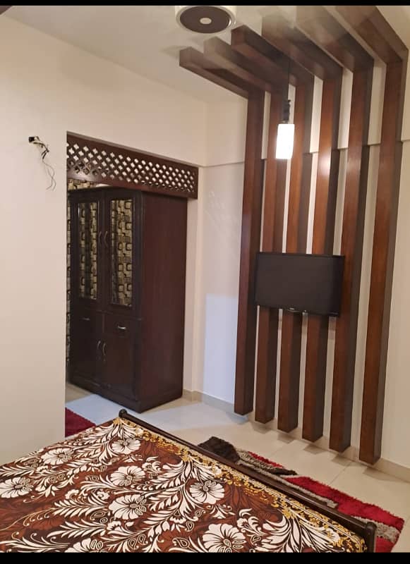 Fully Furnished 2 Bed Lounge Kitchen Fully Renovated Maintain Flat 3rd Floor Bukhari Commercial 1