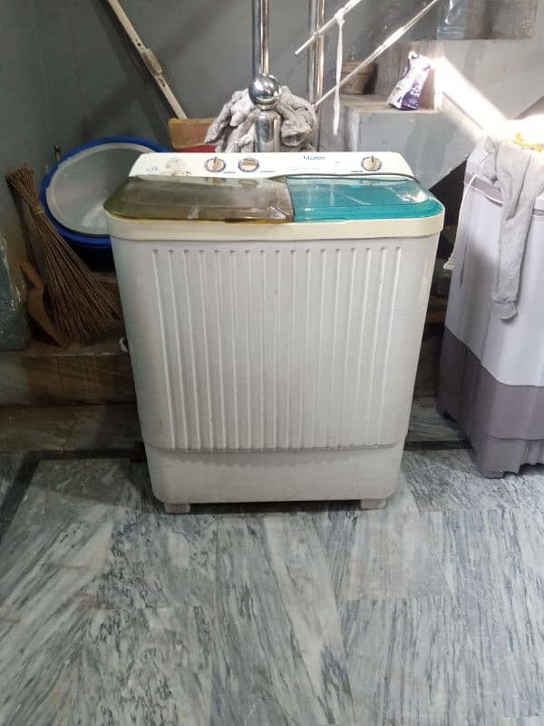 Haier semi automatic washing machine 4