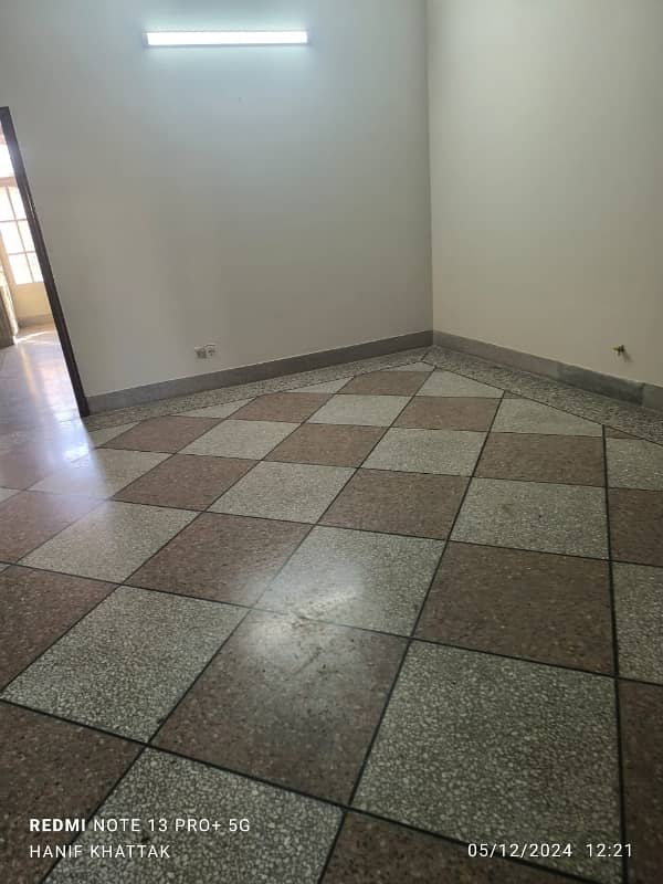 2100 Square Feet Lower Portion For Rent In G-10 G-10 7