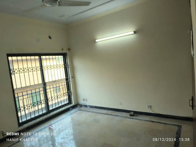 4500 Square Feet Upper Portion In G-10 For rent At Good Location 11