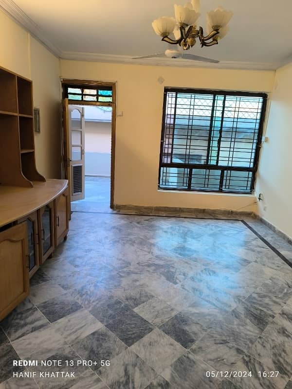 In G-10 House Sized 3200 Square Feet For sale 5