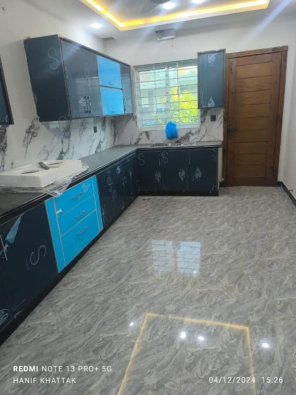 2450 Square Feet House In G-10 For sale At Good Location 0