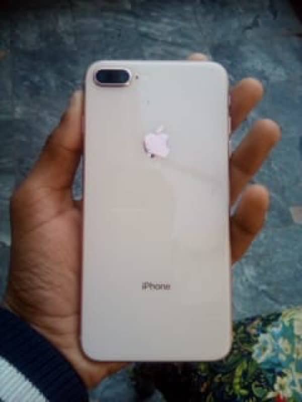 i phone 8 plus in lush condition 1