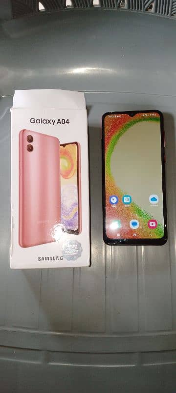 asalam o alikum galaxy A04 3/32 4 month warranty available for sell 2