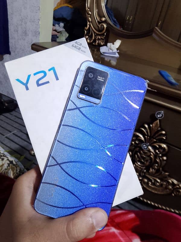 vivo y21 9.5/10 with box charger 4