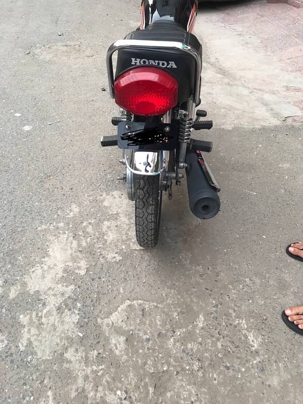 Honda 125 22 model sale in Lahore 1