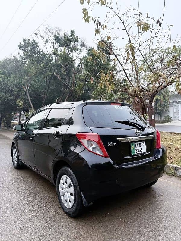 Toyota Vitz 2013 7