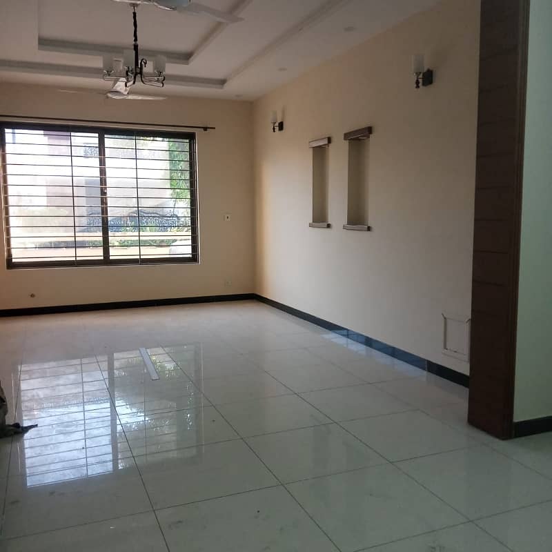 Upper portion For Rent in i-8 Islamabad 0