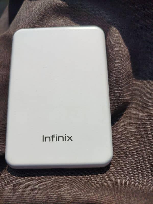 infinx note 40plus power bank wirless 4