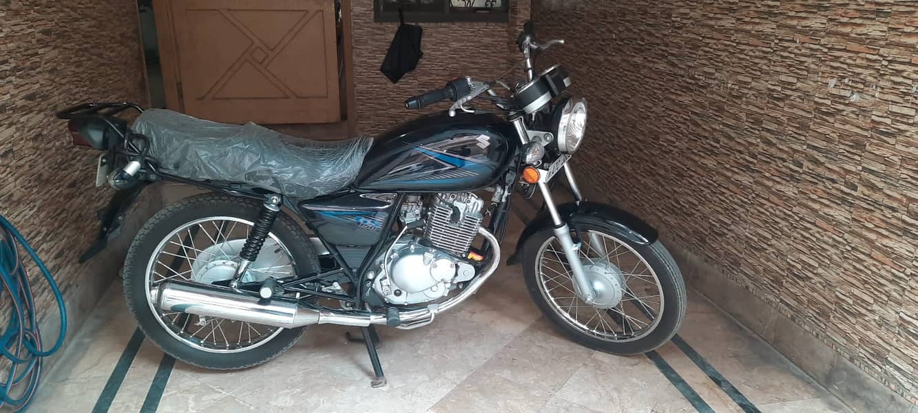 Suzuki GS-150 2023 |Suzuki in bikes| GS-150 2023 13