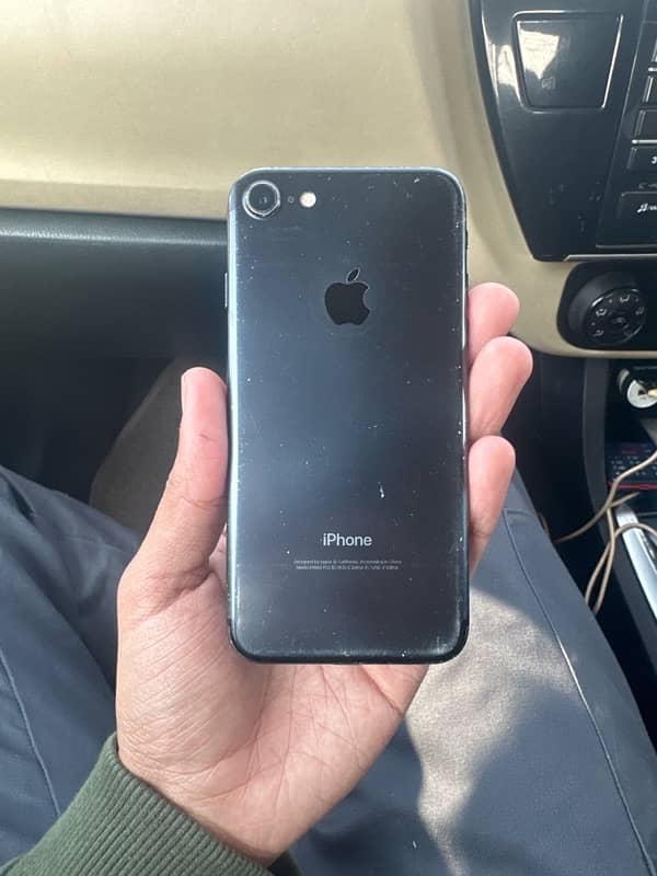 IPhone 7 128 GB PTA Approved 1