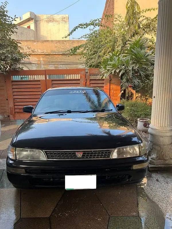 Toyota Corolla XE 2001 0