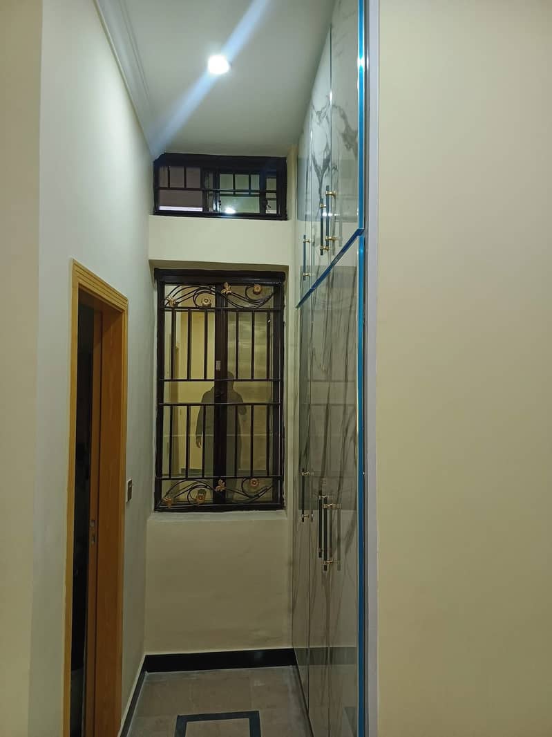 Beautiful 2 bed apartment with best ventilation system available for rent 8