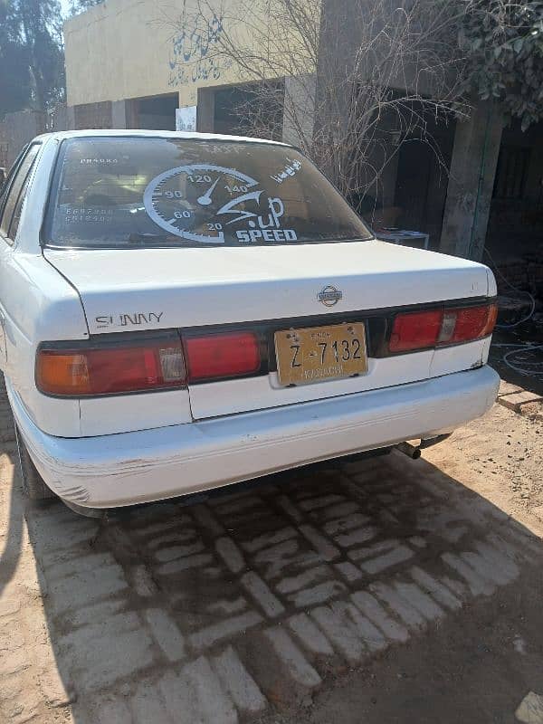 Car Nissan sunny 2