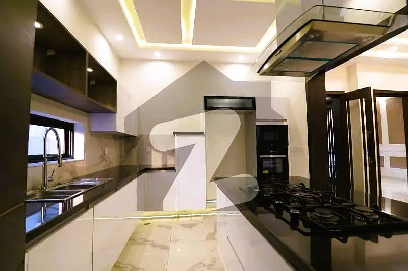 Prime Location 10 Marla Modern House Available For Rent In DHA Phase 7 Lahore 5