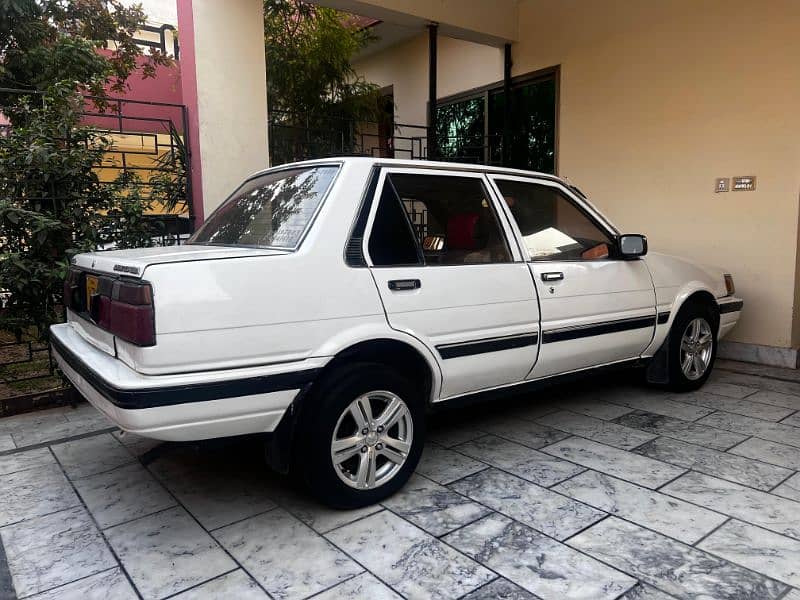 Toyota Corolla 1986 6