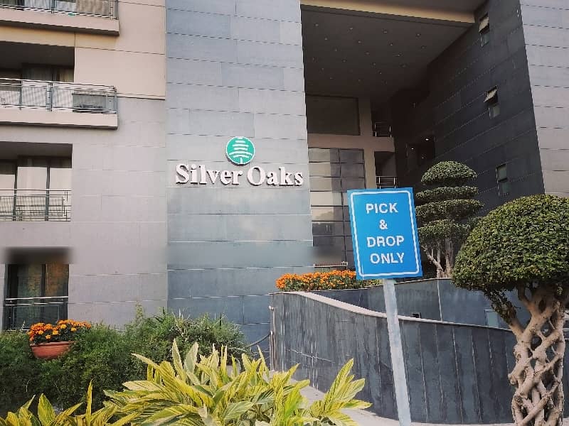 In Silver Oaks Apartments Of Islamabad, A 2100 Square Feet Flat Is Available 1