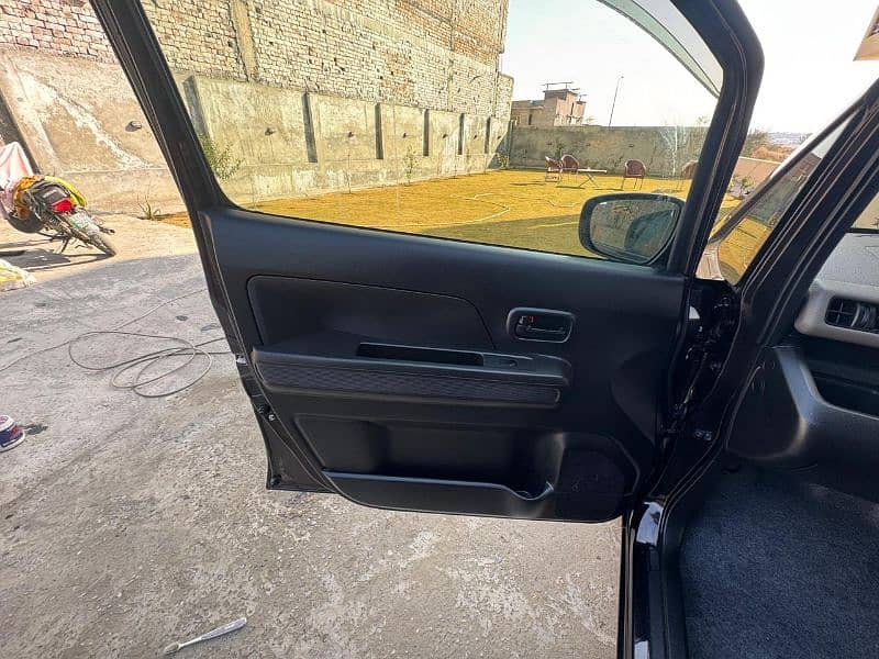 Suzuki Wagon R 2021 13