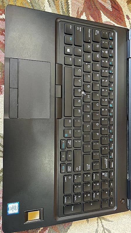 Dell latitude i5-7300U (7th Gen) 4