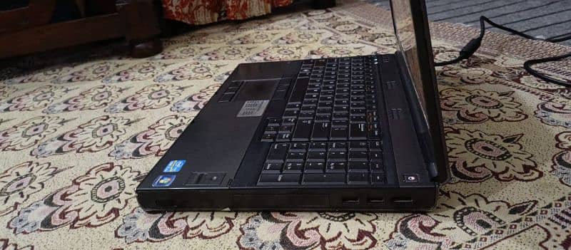 Dell laptop core i7 second generation 3