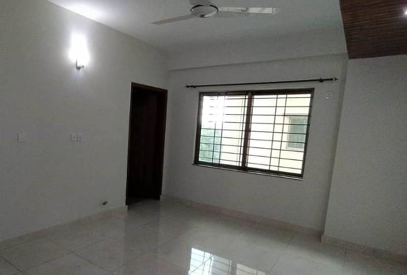 Beautiful 3-Bedrooms Flat Of Askari-11 For Sale 9