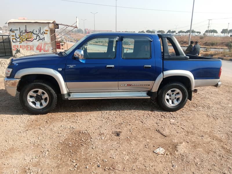 Toyota Hilux Tiger 2003 (Thailand) 1