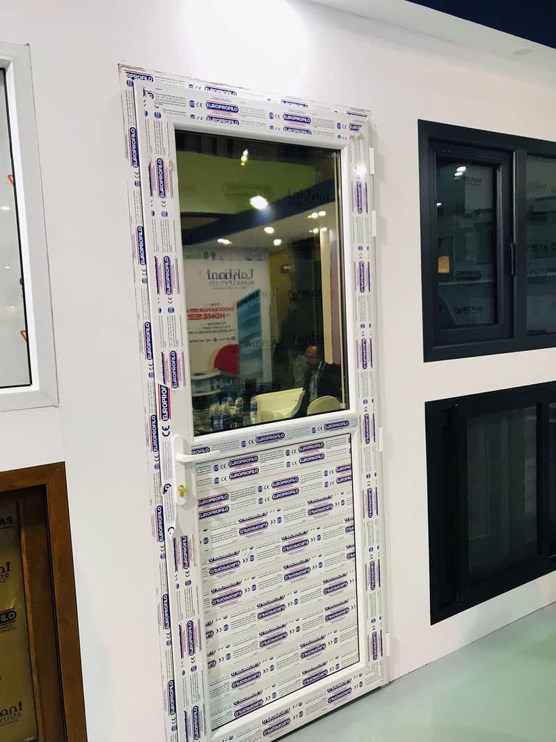 Aluminium UPVC Glass door windows sliding doors windows 9