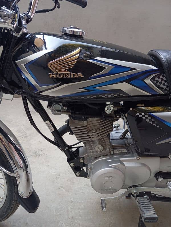 Honda 125 applied for 4