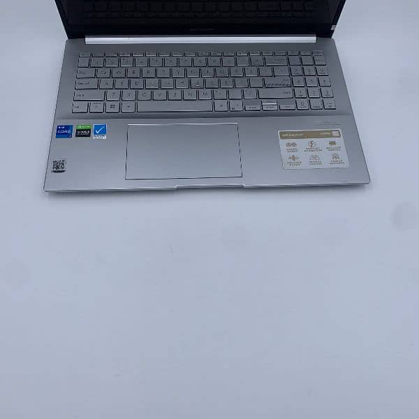 Asus Vivobook Pro 15 with i7 & RTX 3050 7