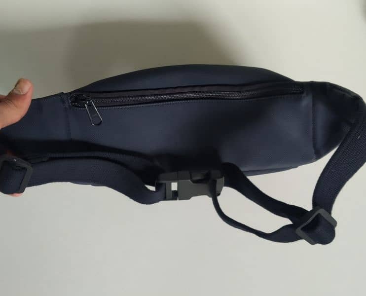 original Lacoste fanny pack/ waist bag/ belt bag 1