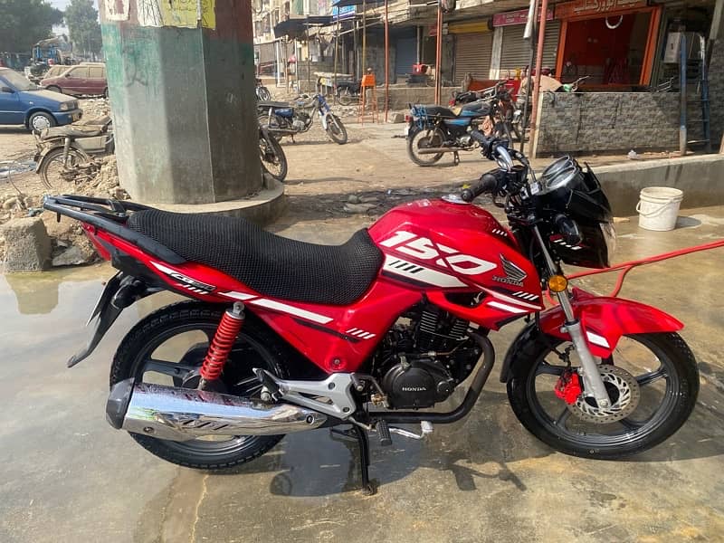 Honda CB150F 2