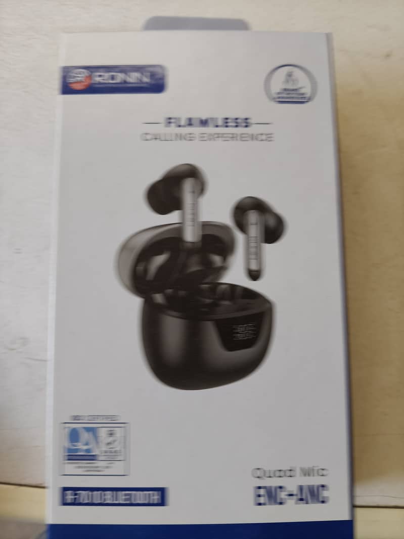 Earphones 7010 0