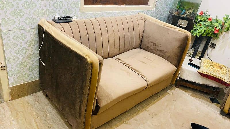 urgent sale 7 seater sofa set 5