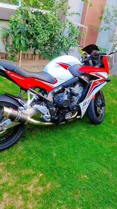 Honda CBR 650F | Model 2014 | Urgent Sale | Total Geniune