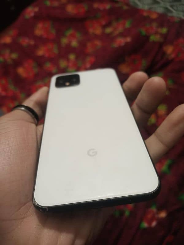 Google Pixel 4 3